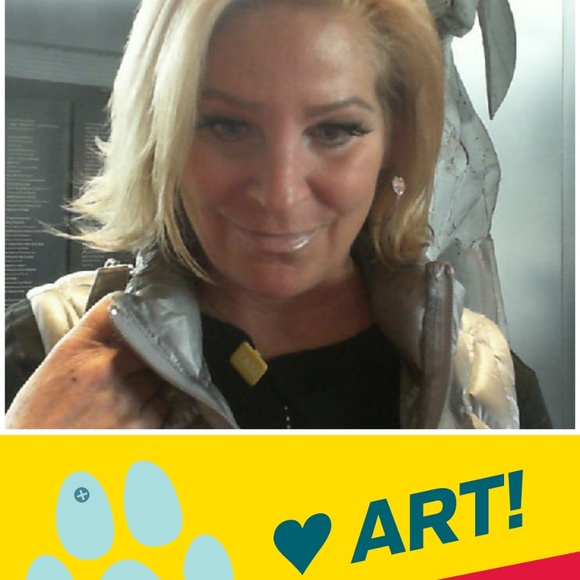 Meet your Posher, Lorna - Picture 2 of 3